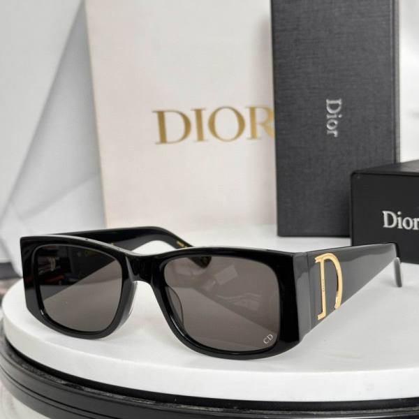 Dior Sunglasses AAA (189)
