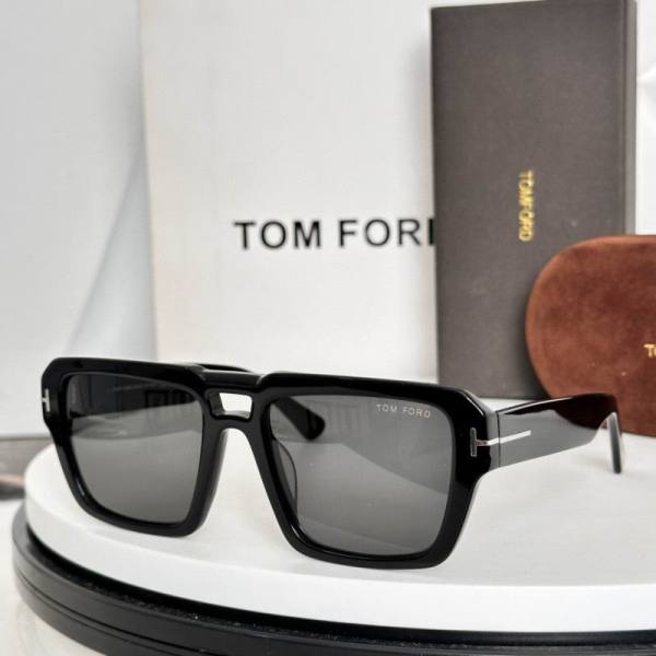 Tom Ford Sunglasses AAA (558)