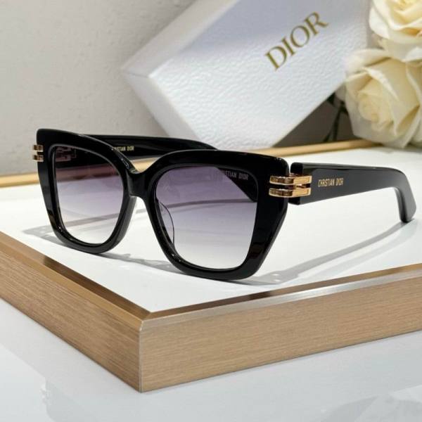 Dior Sunglasses AAA (115)