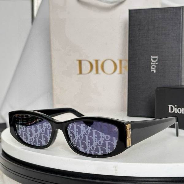 Dior Sunglasses AAA (928)