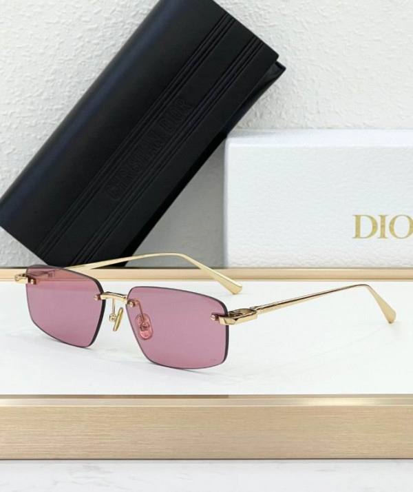 Dior Sunglasses AAA (136)