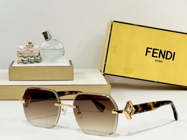 Fendi Sunglasses AAA (149)