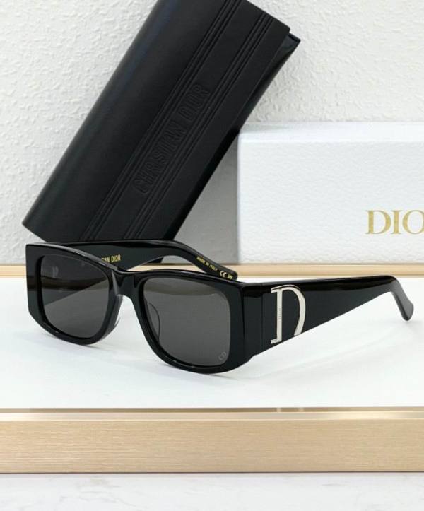 Dior Sunglasses AAA (129)
