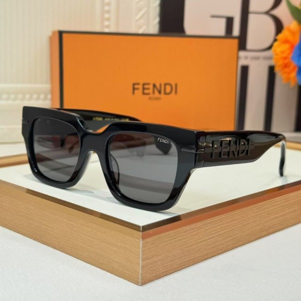 Fendi Sunglasses AAA (313)