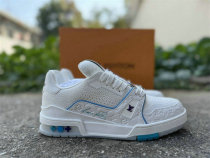 LV SNEAKERS (124) LV SNEAKERS (124)