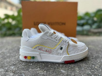 LV SNEAKERS (122) LV SNEAKERS (122)
