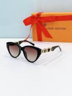 LV Sunglasses AAA (154)