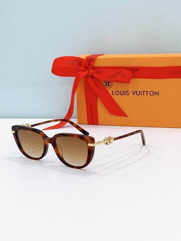 LV Sunglasses AAA (204)