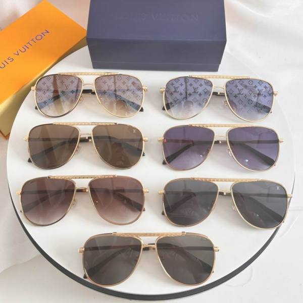 LV Sunglasses AAA (152)