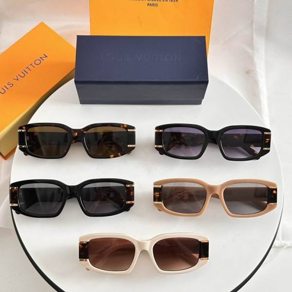 LV Sunglasses AAA (217)