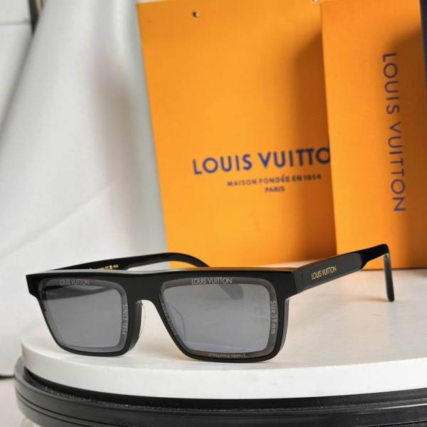 LV Sunglasses AAA (244)