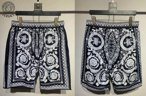 Versace Shorts (11)