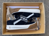 LV TRAINER SNEAKERS (127)