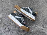 LV TRAINER SNEAKERS (129)