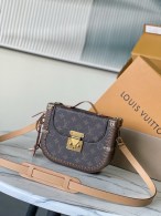 Montsouris Handbag 17x7x22cm