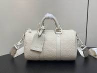 LV Hangbag 25X15X11cm