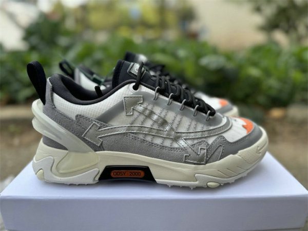 OFF-WHITE OOSY 2000 WHITE