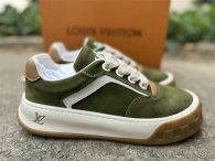 LV TRAINER SNEAKERS (133)