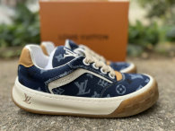 LV TRAINER SNEAKERS (132)
