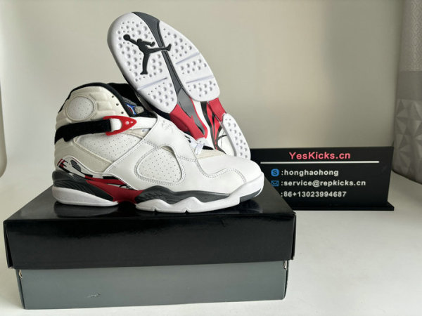 Authentic Air Jordan 8 “Bugs Bunny” 2025