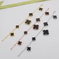 Van Cleef & Arpels-bracelet (2)