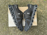 ON Cloud 6 Running Shoes (1)