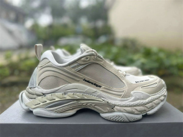 Balenciaga Triple-S 2 Sneakers (48)