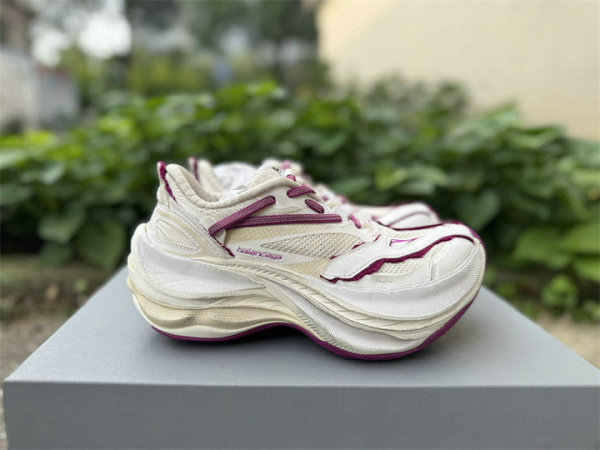 Balenciaga Jet (1)