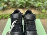 OFF-WHITE Out Of Office Black/White