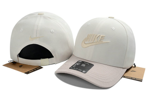 Nike Snapback Hat (50)