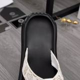 Versace Slipper (1)