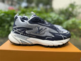 LV TRAINER SNEAKERS (134)