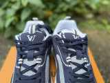 LV TRAINER SNEAKERS (134)