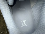 LV TRAINER SNEAKERS (134)