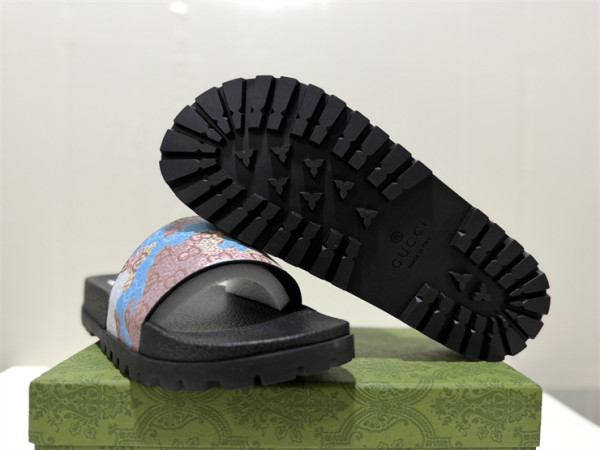 Gucci Slippers (87)