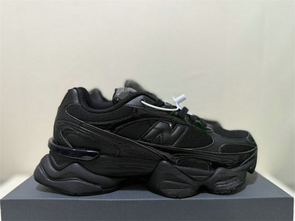 Authentic New Balance U90603BQ