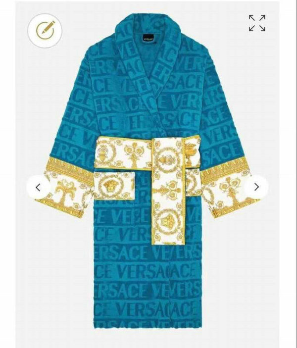 Versace Bathrobe (3)
