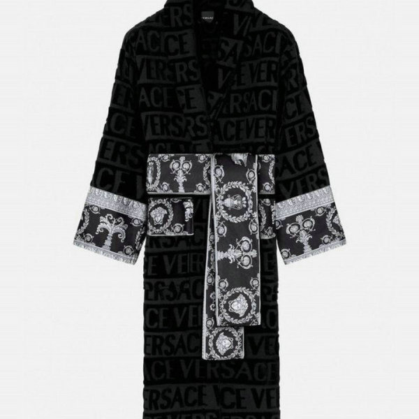 Versace Bathrobe (7)